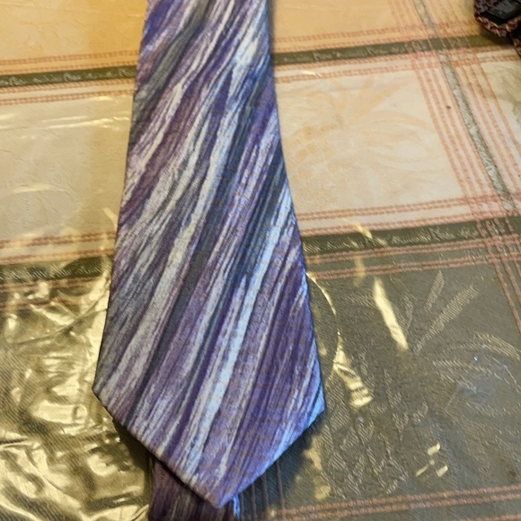DINO LORENZO 100% silk ties - Picture 1 of 3